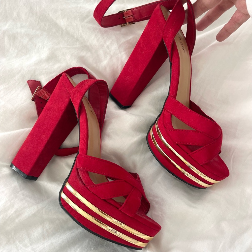 Red & Gold Heels❤️ - Picture 2 of 6